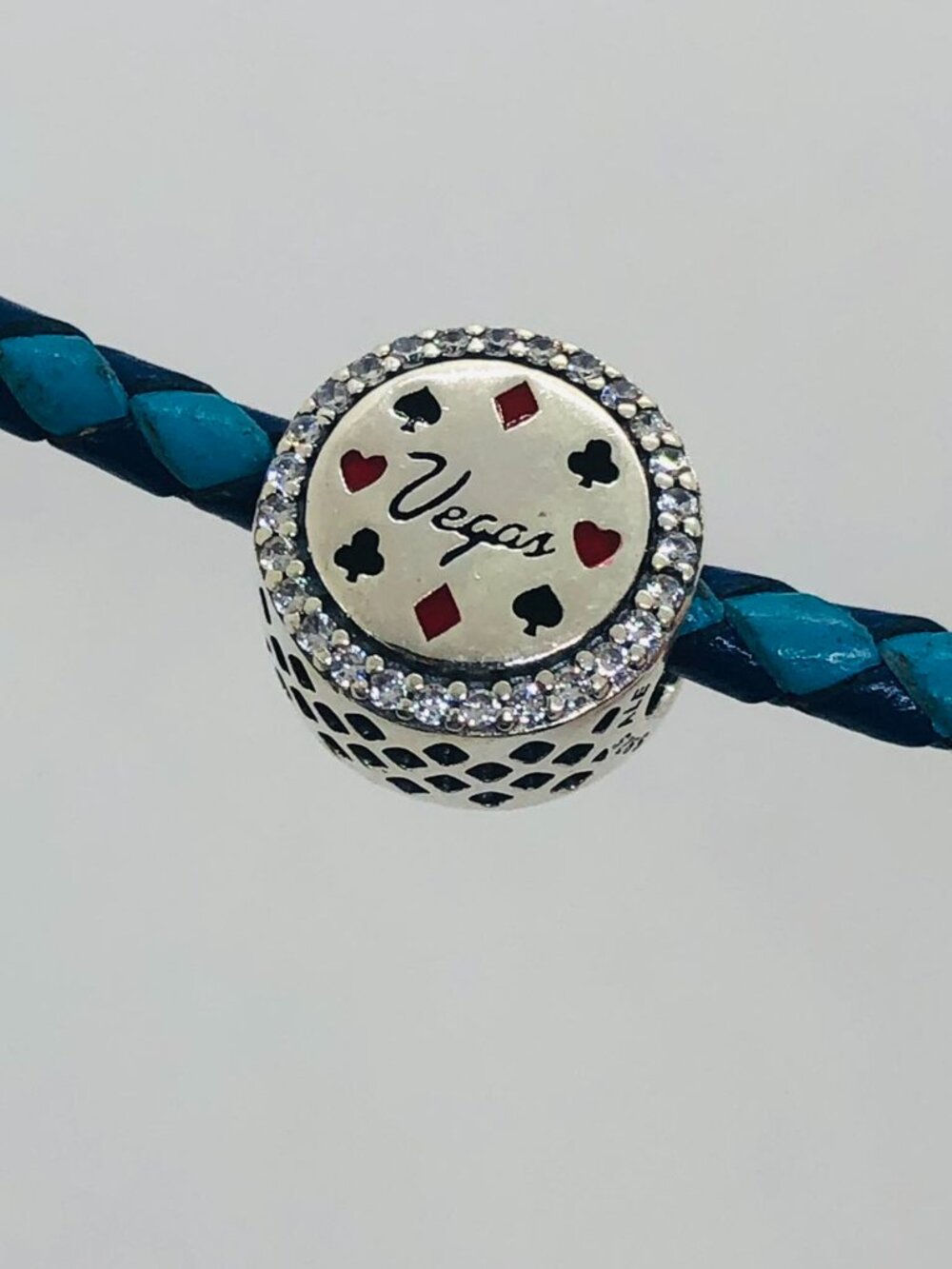 ✨✨Pandora Vegas Bead Button